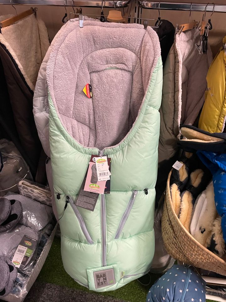 NEU - Kinderwagen-Fußsack - Kollektion 2023 - Handmuff - Lammfell - NEU - FIRLEFANZ in Berlin