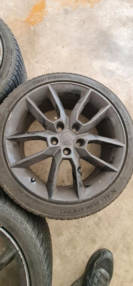 Velgen GEMINI Skoda Octavia 3RS, 5x112/18"/57,1/ET51 in Nettetal