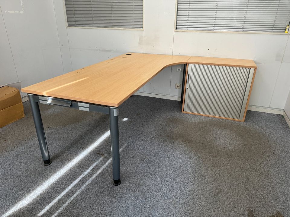Schreibtisch mit Nebenschrank (Sideboard) in Bad Mergentheim