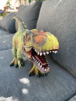 Riesiger Dino aus Weichschaum Nordrhein-Westfalen - Bad Honnef Vorschau