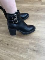 Absatzschuhe mit schnalle Dresden - Wilsdruffer Vorstadt/Seevorstadt-West Vorschau