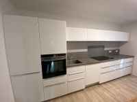 Küchenzeile mit Siemens Einbau Elektrogeräten Hochglanz Weiß Thüringen - Erfurt Vorschau