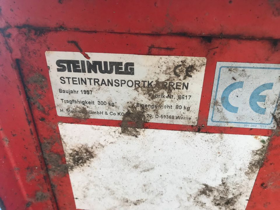 Steinweg Tramsportkarre für Pflastersteine in Kalkar