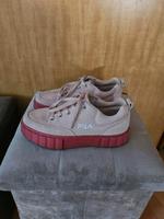 Fila Sneaker gr.39 Nordrhein-Westfalen - Oberhausen Vorschau