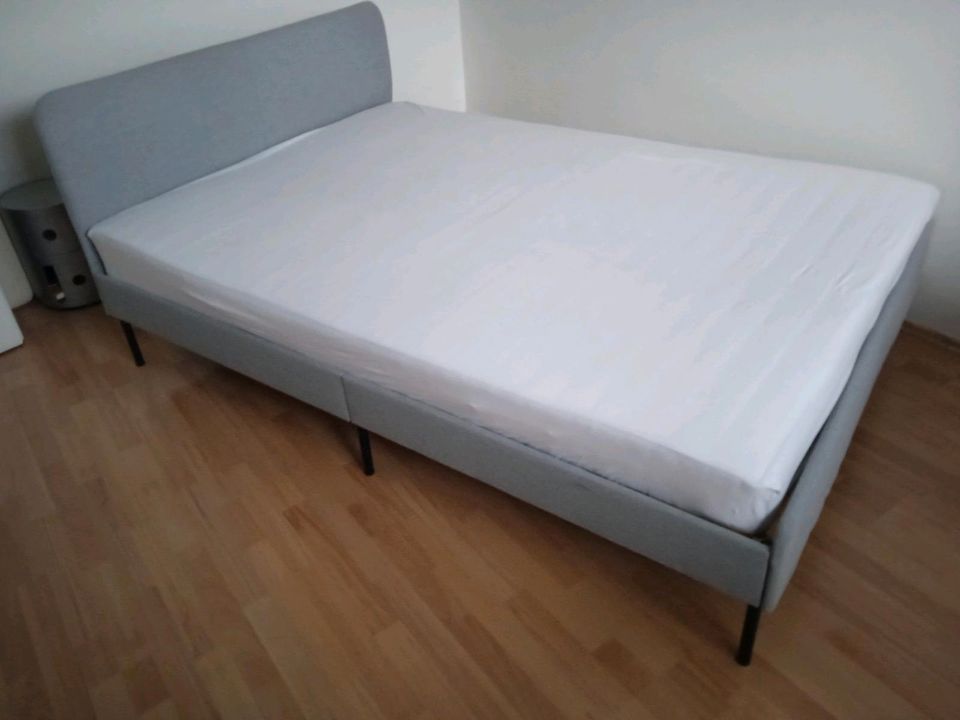 Ikea Bett mit Matratze in Hamburg