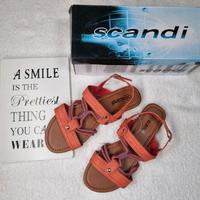 Schöne Sandalen, flache Sommerschuhe, Gr 38, Scandi Nordrhein-Westfalen - Herten Vorschau