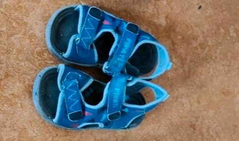 Jungs Sandalen Gr. 30 in Giesen