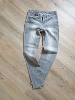 Jeans edc, hellgrau, Gr. 28/32 Bayern - Aldersbach Vorschau