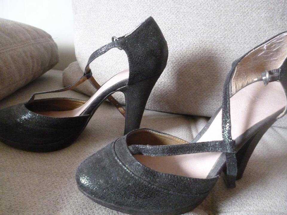 Pumps von 3suisses collection**schwarz**Größe 39** wie neu in Burg