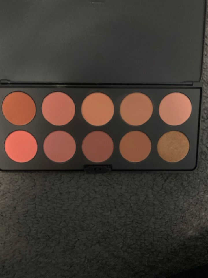 BH Cosmetics Contour und Blush Paletten Make up in Gevelsberg