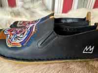 Vivobarefoot Slipper ABABA BASQUIAT Barfußschuhe SKULL 38L Niedersachsen - Hanstedt Vorschau