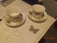 2 Tassen mit Untertasse,Royal Albert.England,Moss Rose,je 12 Euro Berlin - Neukölln Vorschau