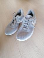 Nike Tanjun Sportschuh Sneaker grau 45 Rheinland-Pfalz - Alzey Vorschau
