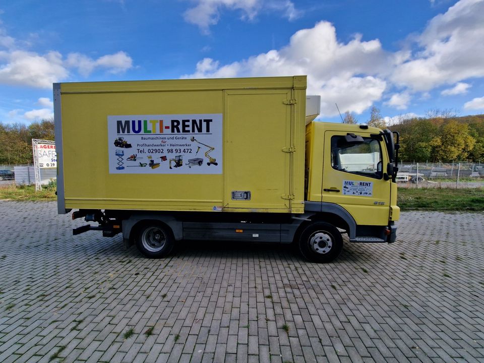 Lkw 7,5t zu vermieten mieten Kofferaufbau & Laderampe Umzug AHK in Warstein