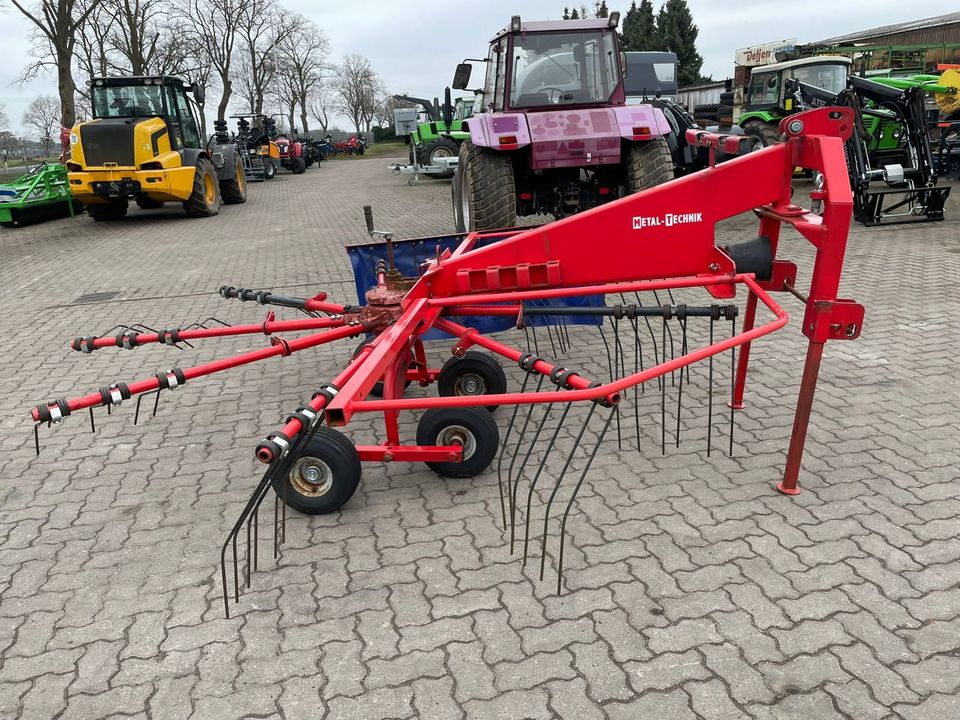 Schwader , Einkreiselschwader passend zum Deutz , IHC , Fendt in Hamersen