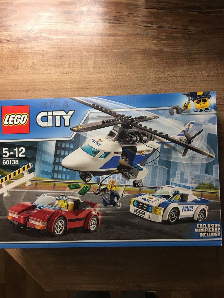 Lego City 60138 Rasante Verfolgungsjagd OVP Komplett in Berlin