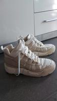 Zara Sneaker in beige weiß Neuwertig Gr. 38 Niedersachsen - Dinklage Vorschau