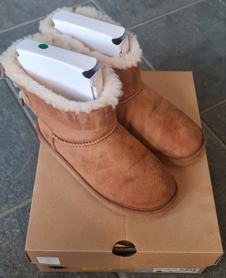 UGG Boots Gr. 35 in Geseke