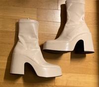 Stiefel / Stiefeletten Zara Lederimitat 38 Sendling - Obersendling Vorschau