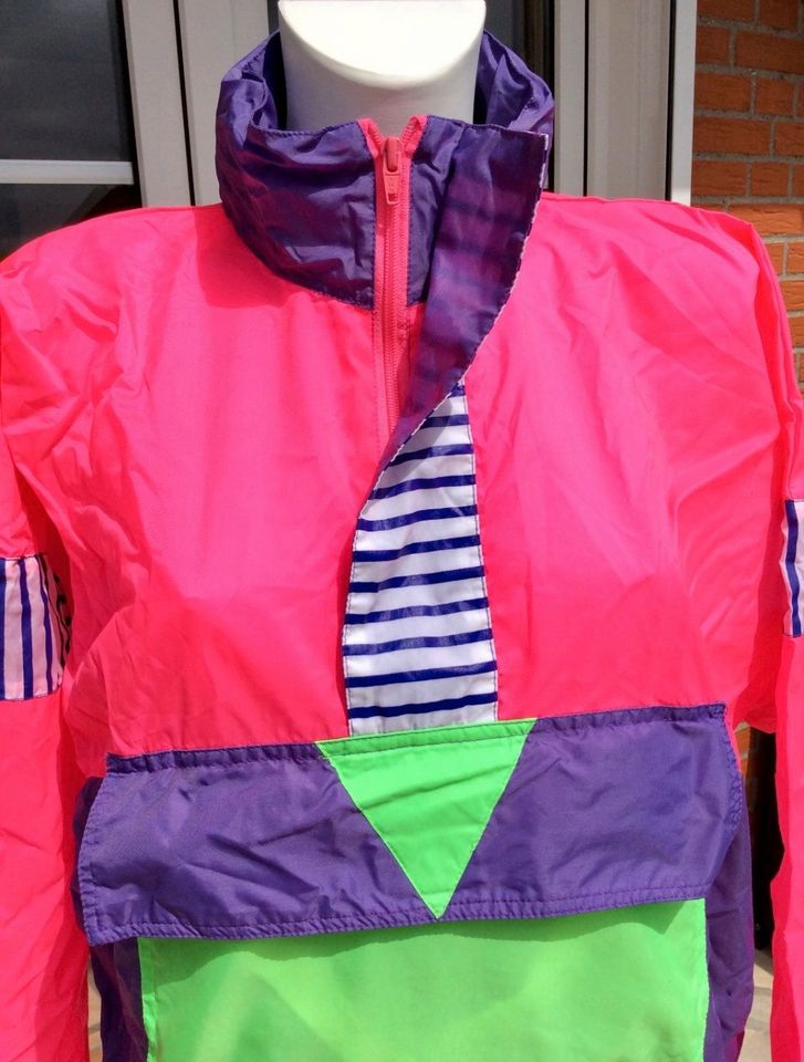 True Vintage Windbreaker, Regenjacke, Fahrradjacke als Hüfttasche in Glowe Rügen