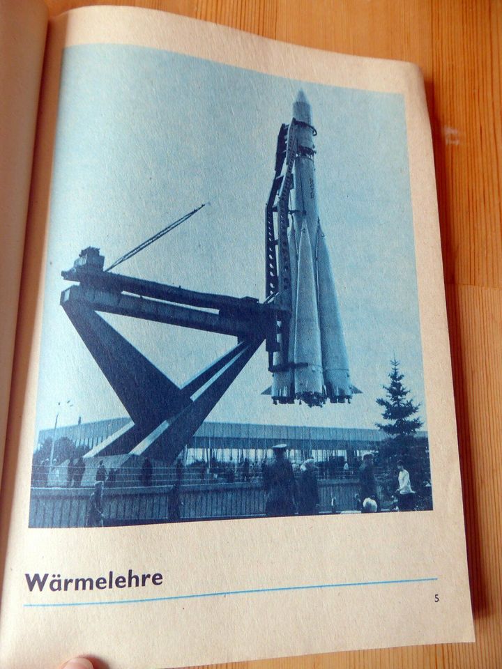 DDR Schulbücher Physik 1981/82 in Lutherstadt Wittenberg