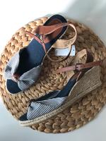 Keilabsatz Sandalen, Sandaletten Sommer, mit Riemchen, Gr.40 Hessen - Butzbach Vorschau