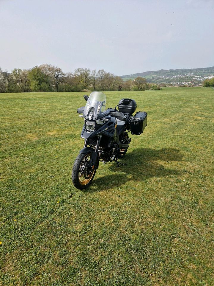 Suzuki V-Strom 1050 XT in Steinau an der Straße