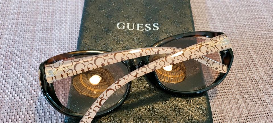 Guess Sonnenbrille in Wuppertal