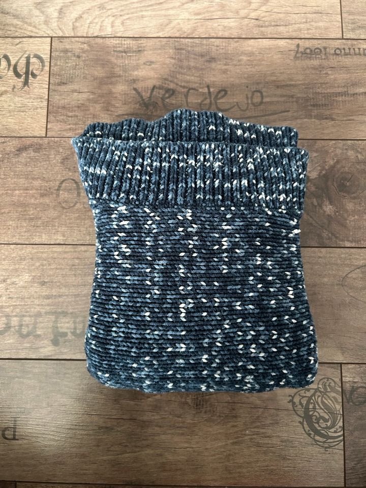 GAP Strickpullover Wollpullover Blau Gr.M in Lichtenstein