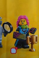 Lego Minifiguren Serie 25 E-Sports Gamergirl Hessen - Söhrewald Vorschau