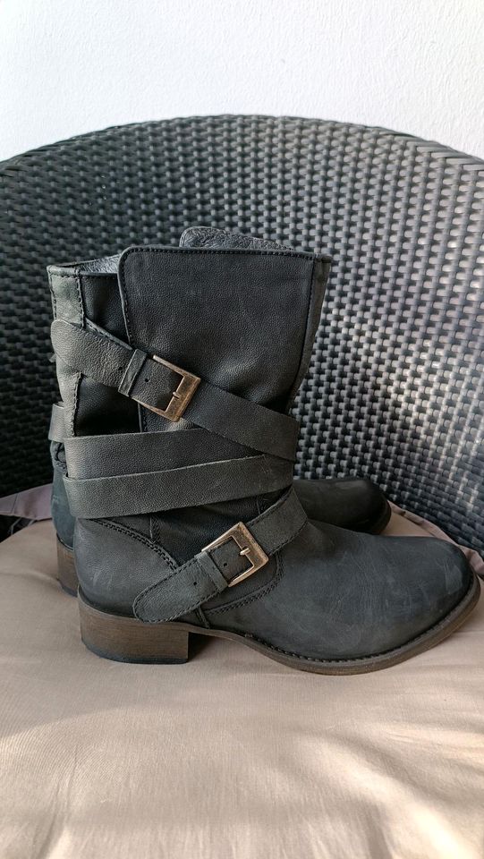 Steve Madden Leder Stiefeletten Boots Gr. 10 entspricht 41,5 in Neuss