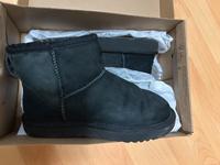UGG Boots in Schwarz Nordrhein-Westfalen - Heiligenhaus Vorschau