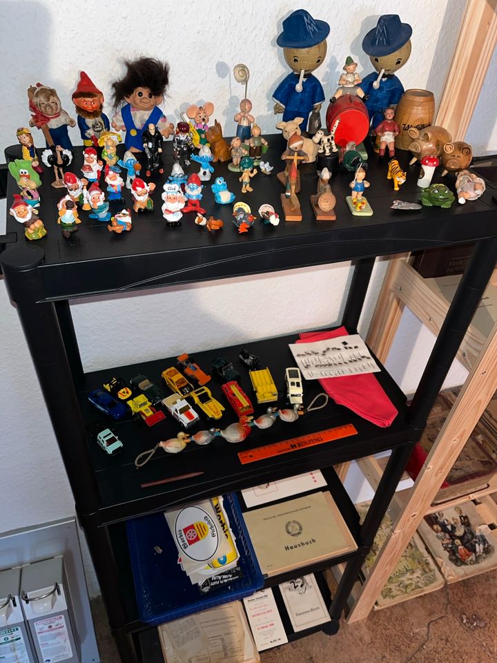 DDR Orden, Spielzeug Abzeichen Blechdosen Schachteln in Worbis