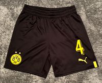 BVB/Borussia Dortmund Shorts, Größe M, Nummer 4 Niedersachsen - Emmerthal Vorschau