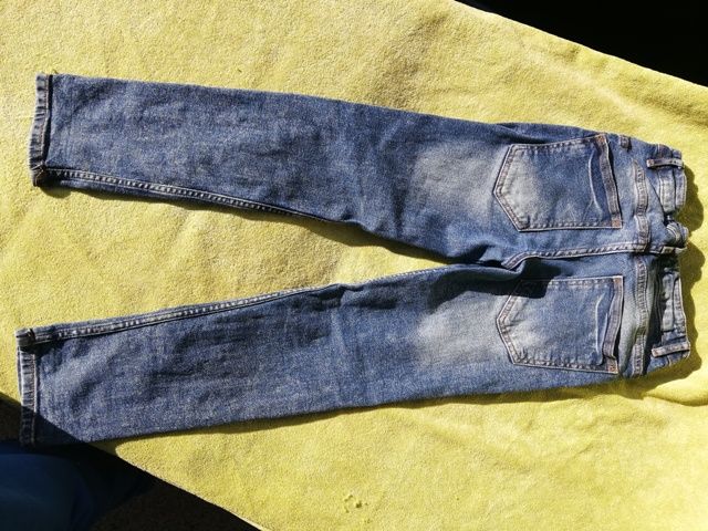 Gemütliche Jeans Gr. 134/140 in Bad Soden-Salmünster