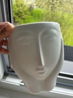 Weiße Vase Gesicht / modern weiß Frau / abstrakt Dekovase Keramik Nordrhein-Westfalen - Bad Oeynhausen Vorschau
