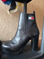 Tommy Hilfiger Boots Niedersachsen - Wietzen Vorschau