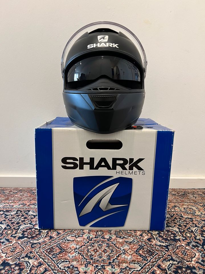 Shark Speed-R Blank Mat Neuwertig in Hamburg