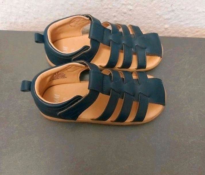 Sandalen  Größe 25   wie Neu in Berlin