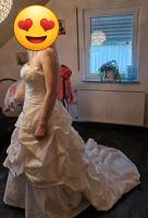 Brautkleid  mit Schleppe Baden-Württemberg - Neckargerach Vorschau