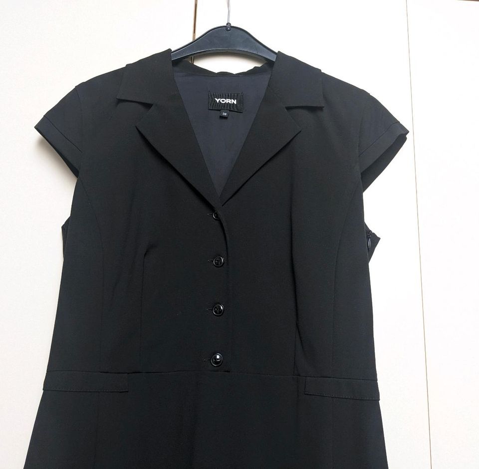 Blusenkleid, Blazerkleid, Businesskleid mit Knopfleiste Gr.38 neu in Berlin