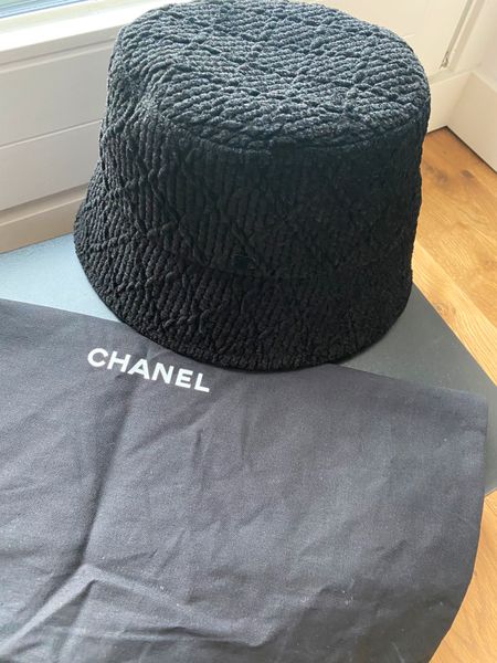 Chanel Bucket Cap schwarz , Gr. M, NEU! in Eimsbüttel - Hamburg  Harvestehude | eBay Kleinanzeigen ist jetzt Kleinanzeigen