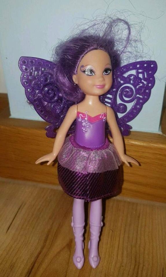 Mattel Barbie Puppe Prinzessin und der Popstar Chelsea Fee in Elsterwerda