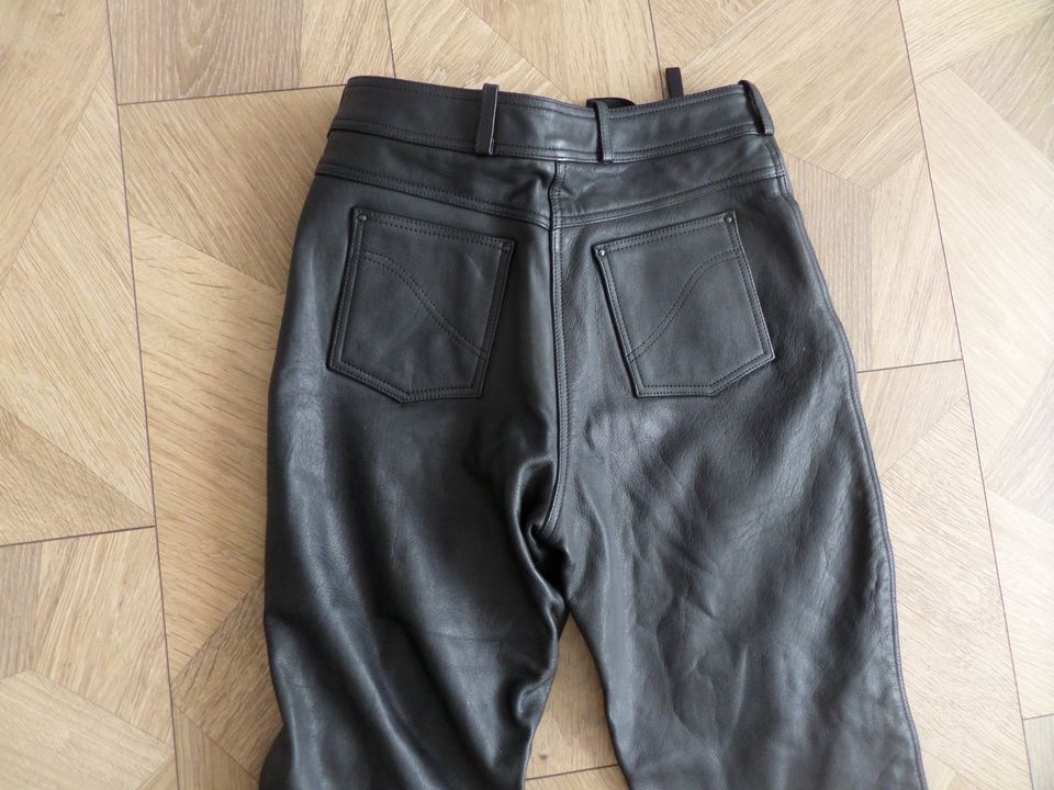 Louis.Lederhose.Hose.Outdoorhose.echtes Leder.Gr.46.Gr.S in Celle