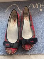 Esprit Schuhe Köln - Höhenberg Vorschau