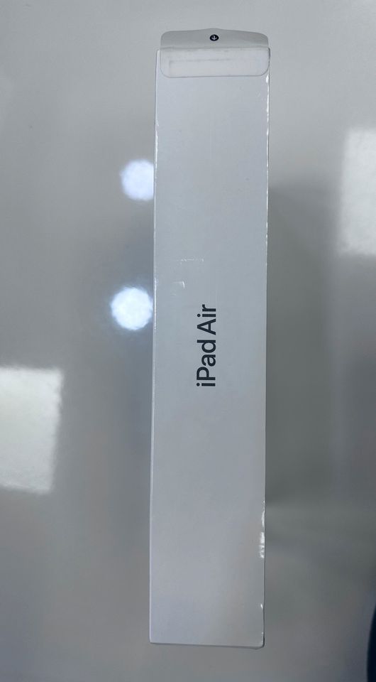 Apple iPad Air Cellular (2022) 5. Generation ❗️64GB OV in Stuttgart