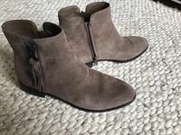 NEU Ankle Boots, Chelsea Boots, Taupe, 41, ESPRIT Schleswig-Holstein - Flensburg Vorschau