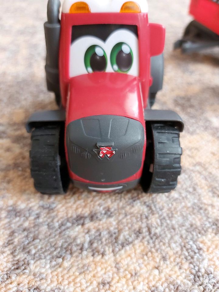 Dickie Toys Traktor mit Hänger Sound und Licht groß und klein in Marienberg