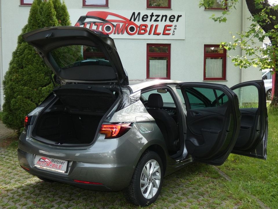 Opel Astra K Lim. Dynamic, FH vo+hi, MFL, Klima in Zwickau