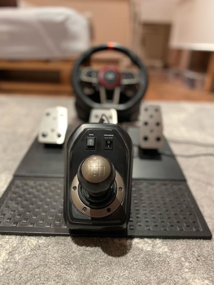 Ner G29 Lenkradständer mit READY 2 Racing Wheel Pro, neuwertig in Egweil